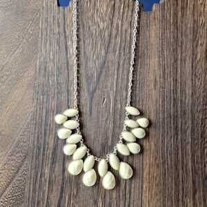 Liz Claiborne Bib Necklace Cream Color Faux Gems Silvertone 17" + 2" Ext